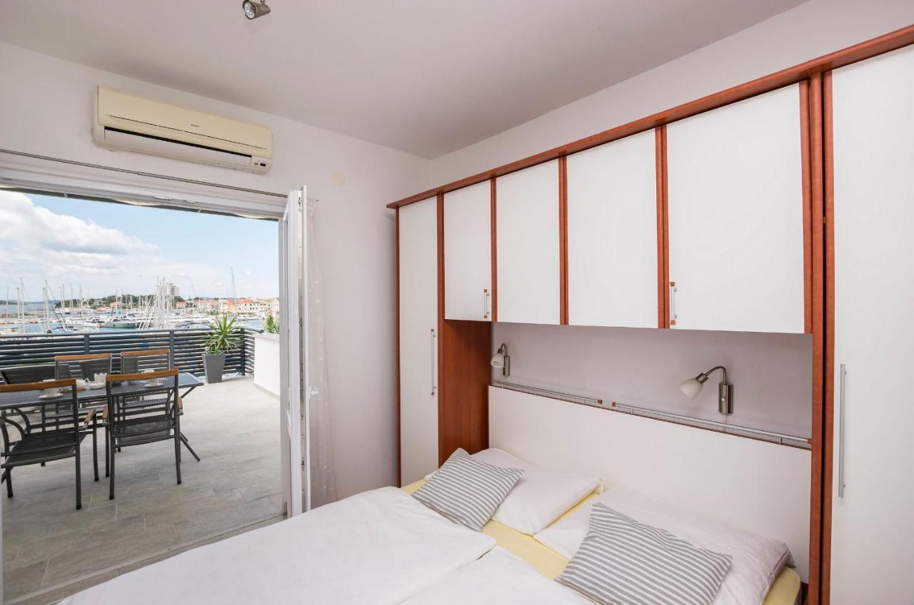 Apartments And Rooms Mare Vodice Exterior photo