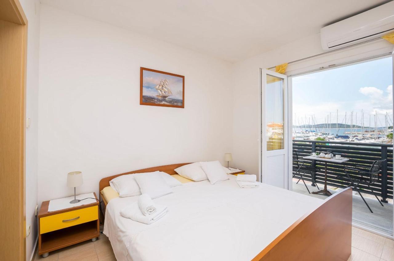 Apartments And Rooms Mare Vodice Exterior photo