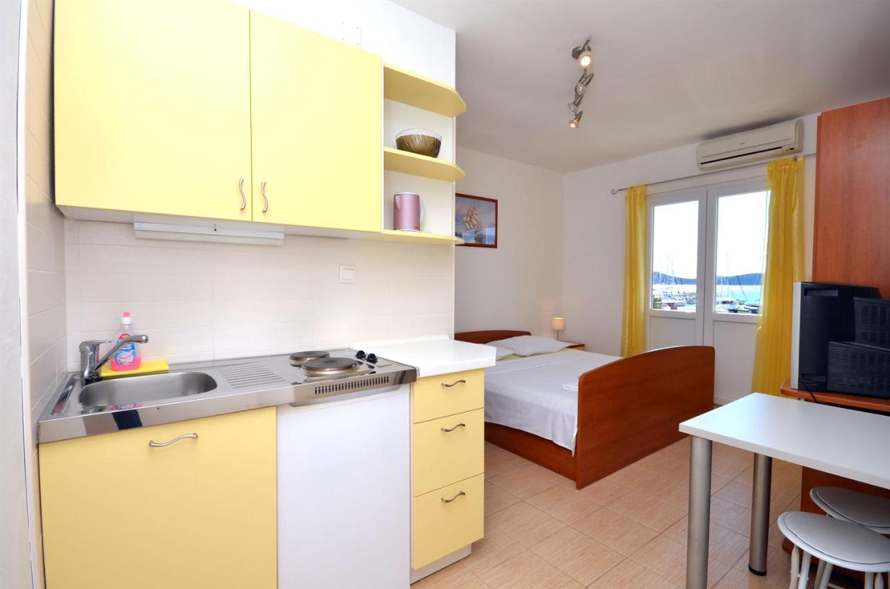 Apartments And Rooms Mare Vodice Exterior photo